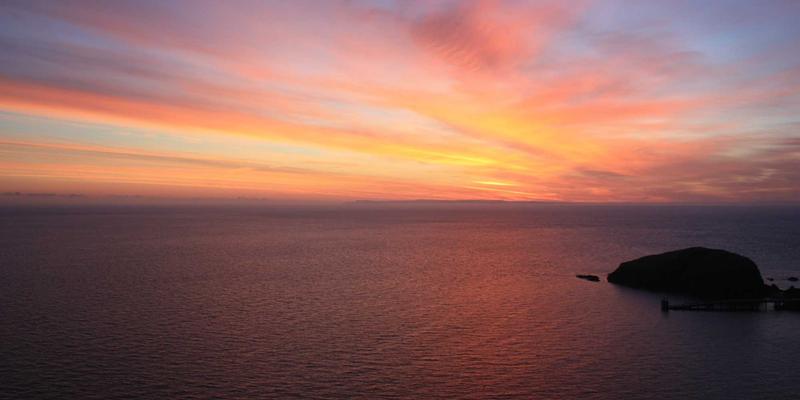 多云与混合云环境下的网络服务集成与统一管理策略：赋能现代软件开发