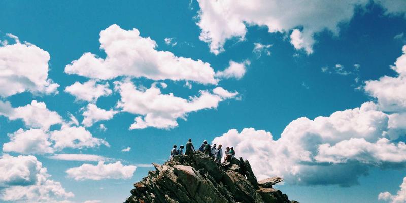 网络服务外包的利与弊：结合Network Security与Custom Software，如何选择您的GW21级合作伙伴